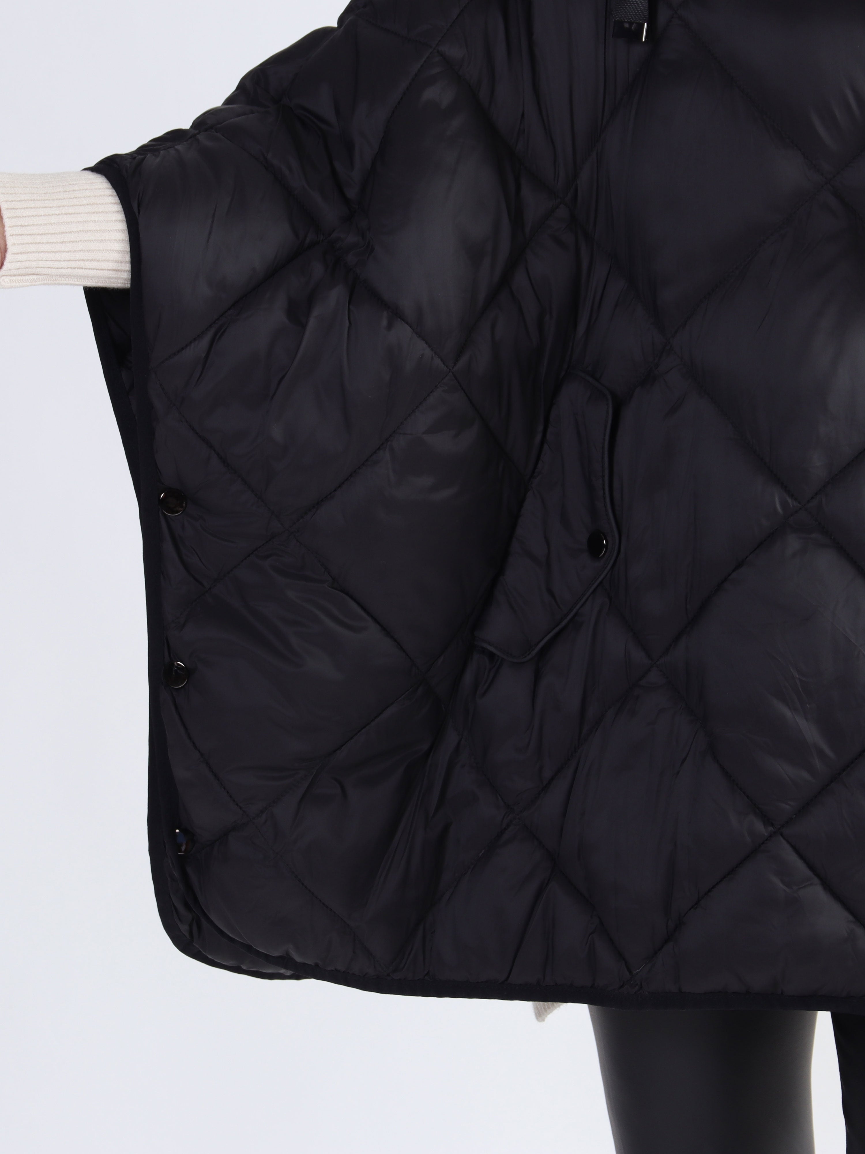 Floriza - Kort plus size dunjacka i oversized passform